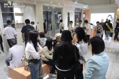 领先的企业通常会展示其