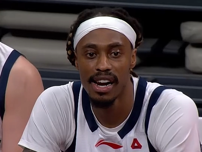 福建队爆冷击败北京队 皮特森38分成关键先生