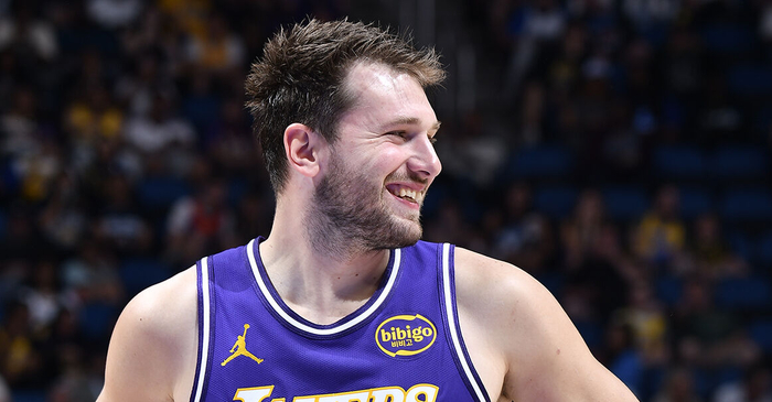 肯纳德0.6秒三分绝杀湖人