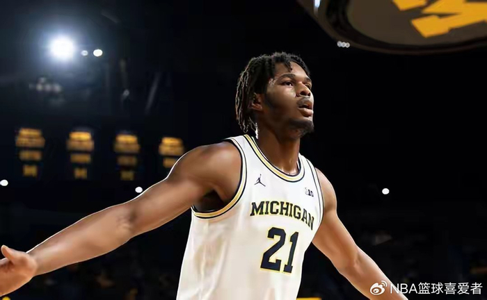 23岁前锋一记三分球逆转乾坤 密歇根大学险胜康